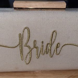 Bride clutch